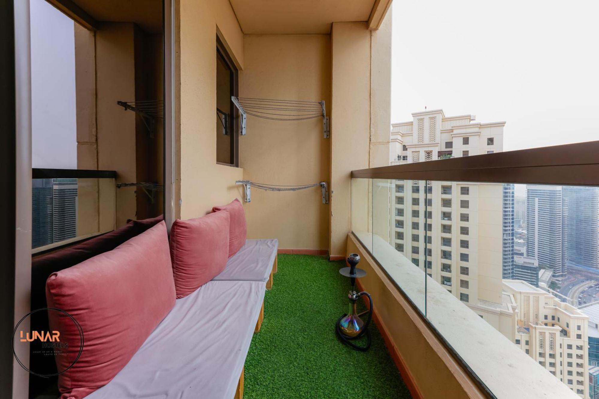Lunar Cozy Hostel - Jbr Dubai Exterior foto