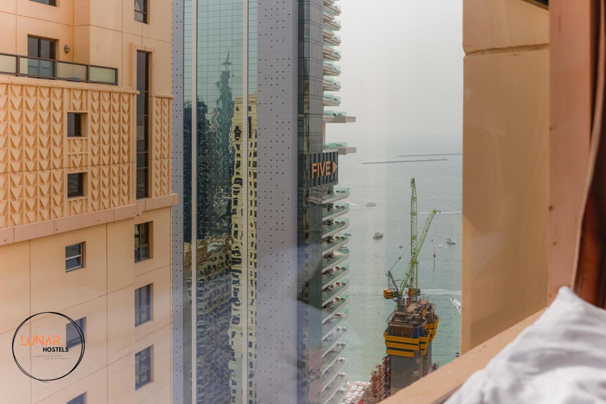Lunar Cozy Hostel - Jbr Dubai Exterior foto