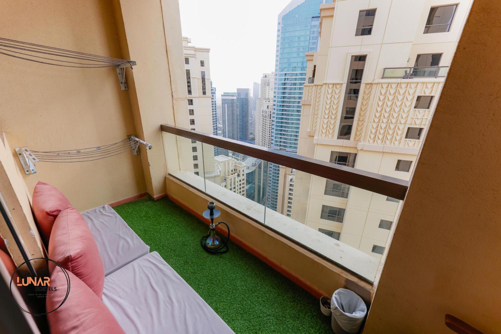 Lunar Cozy Hostel - Jbr Dubai Exterior foto